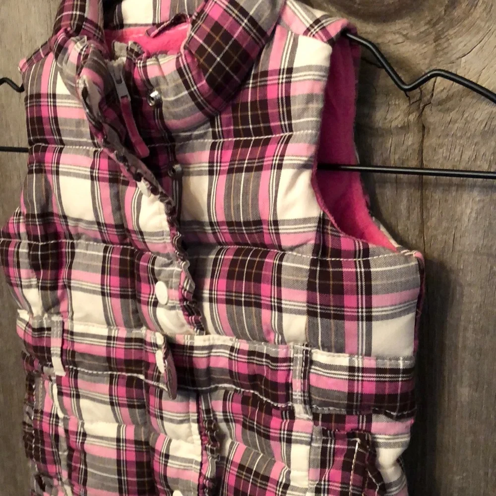 babyGap Pink Plaid Ruffle Fleece Lined Puffer Vest Toddler 4 Year